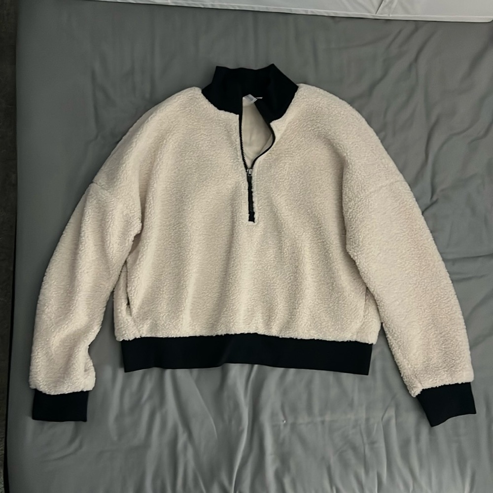 NWOT Fabletics Crop Sherpa Quarter Zip